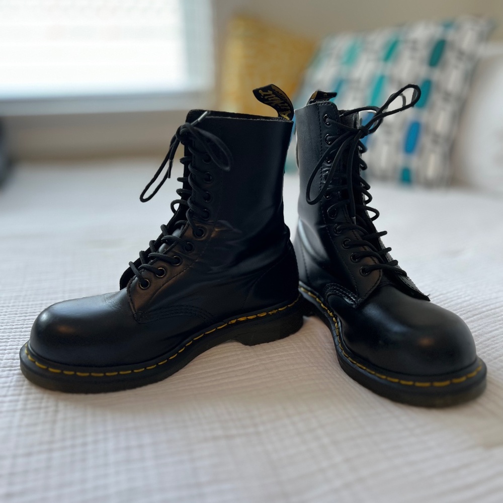 USED Steel toe Dr. Martens